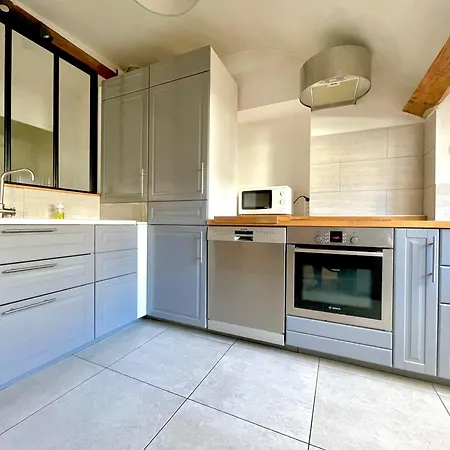 Appartement Bngo I Le Spacieux I 9 Personnes, Climatisation, Parking Gratuit, 3 Chambres, 6 Lits, Gare Partdieu, Centre De