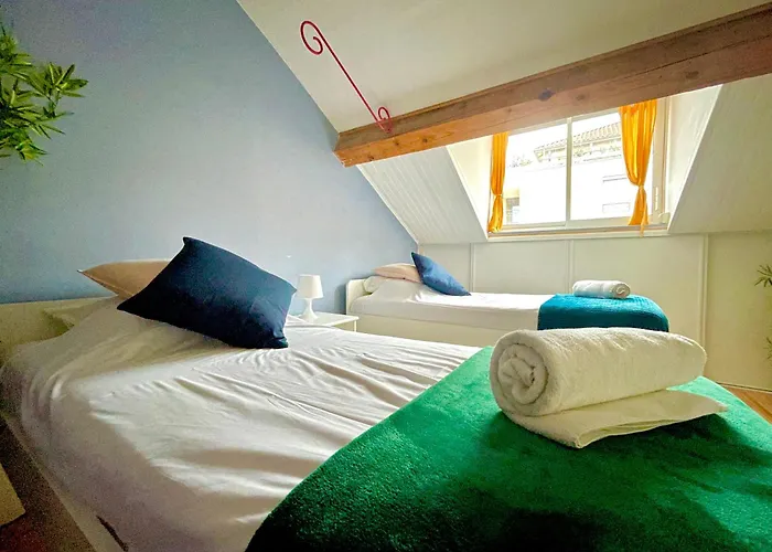 Bngo I Le Spacieux I 9 Personnes, Climatisation, Parking Gratuit, 3 Chambres, 6 Lits, Gare Partdieu, Centre De ליון