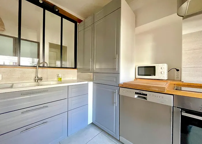 Bngo I Le Spacieux I 9 Personnes, Climatisation, Parking Gratuit, 3 Chambres, 6 Lits, Gare Partdieu, Centre De דירה *