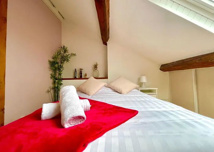 דירה Bngo I Le Spacieux I 9 Personnes, Climatisation, Parking Gratuit, 3 Chambres, 6 Lits, Gare Partdieu, Centre De *