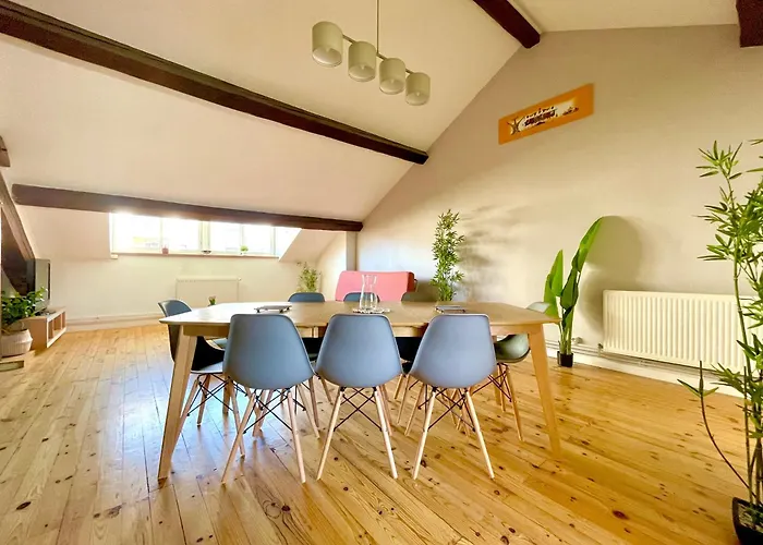 Bngo I Le Spacieux I 9 Personnes, Climatisation, Parking Gratuit, 3 Chambres, 6 Lits, Gare Partdieu, Centre De דירה *