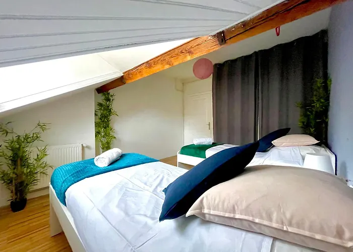 Bngo I Le Spacieux I 9 Personnes, Climatisation, Parking Gratuit, 3 Chambres, 6 Lits, Gare Partdieu, Centre De דירה
