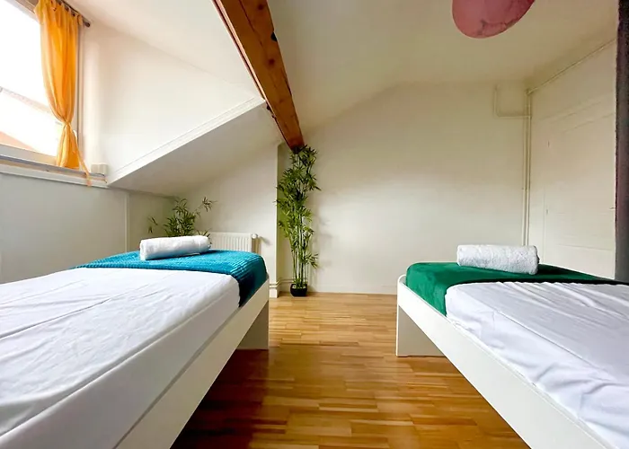דירה Bngo I Le Spacieux I 9 Personnes, Climatisation, Parking Gratuit, 3 Chambres, 6 Lits, Gare Partdieu, Centre De