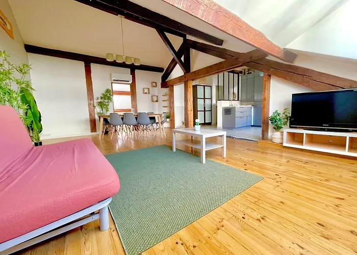 Bngo I Le Spacieux I 9 Personnes, Climatisation, Parking Gratuit, 3 Chambres, 6 Lits, Gare Partdieu, Centre De דירה *